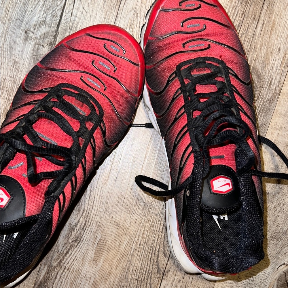 Nike Black and Red Sneakers